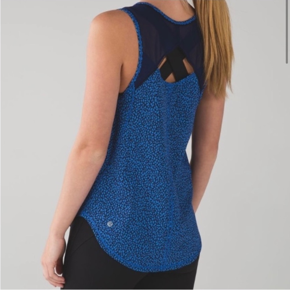 Women's Blue Sleeveless Top - Picture 2 of 5